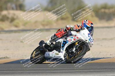 media/Nov-02-2025-CVMA (Sun) [[337aff29ab]]/Race 8-Formula Lightweight Twins Shootout/